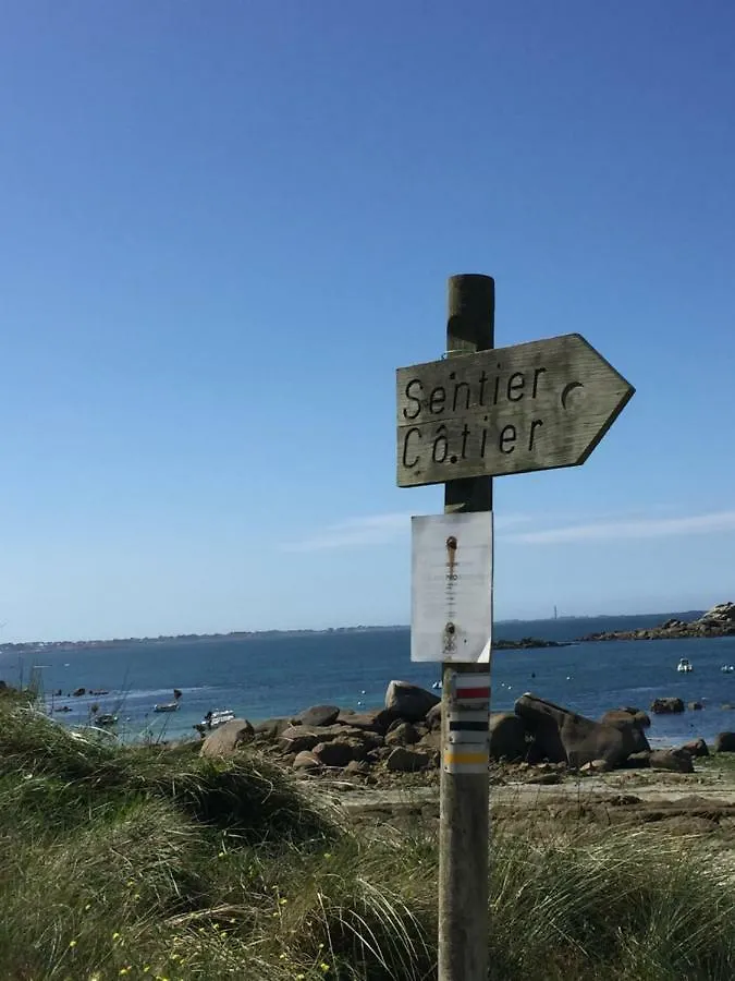 Maison proche bord de mer Guissény Frankrijk